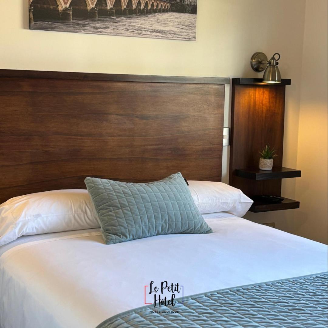 Hotel Le Petit Concepción Szoba fotó